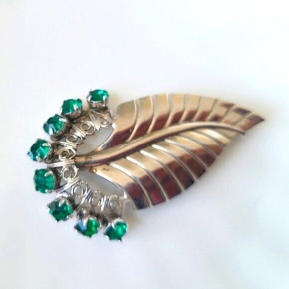 Gorgeous Vintage Retro Silver Plated RAPHAEL Emerald Green Crystal Brooch - Picture 3 of 9